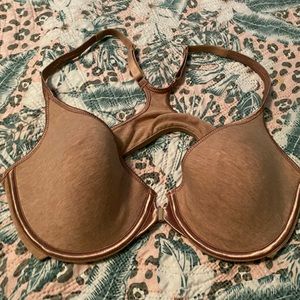 Bra clips in front
